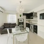 Enzo Apartment *