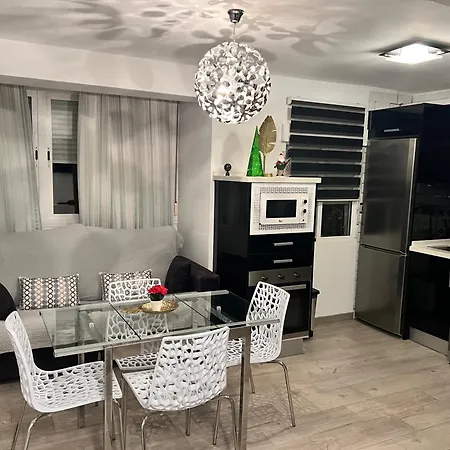 Enzo Apartment Sevilla