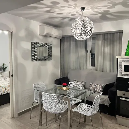 Enzo Apartment Sevilla