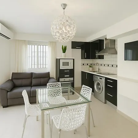 Enzo Apartment *